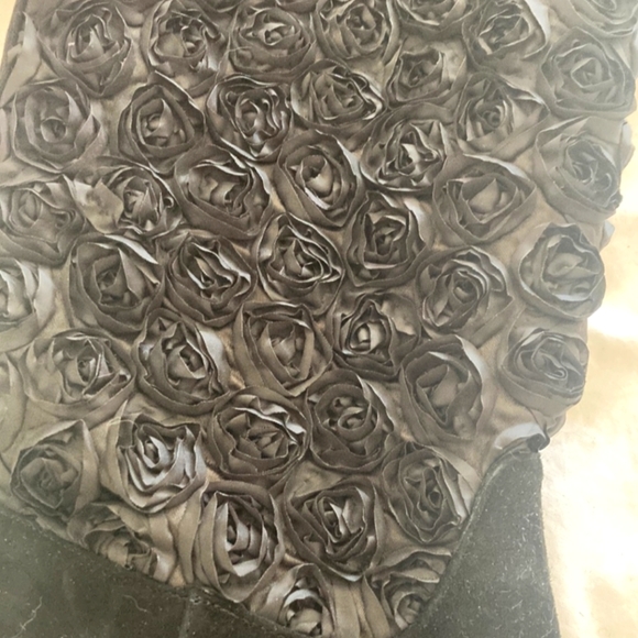 NEW Beverly Feldman Roses Black Suede Boots - Picture 3 of 5